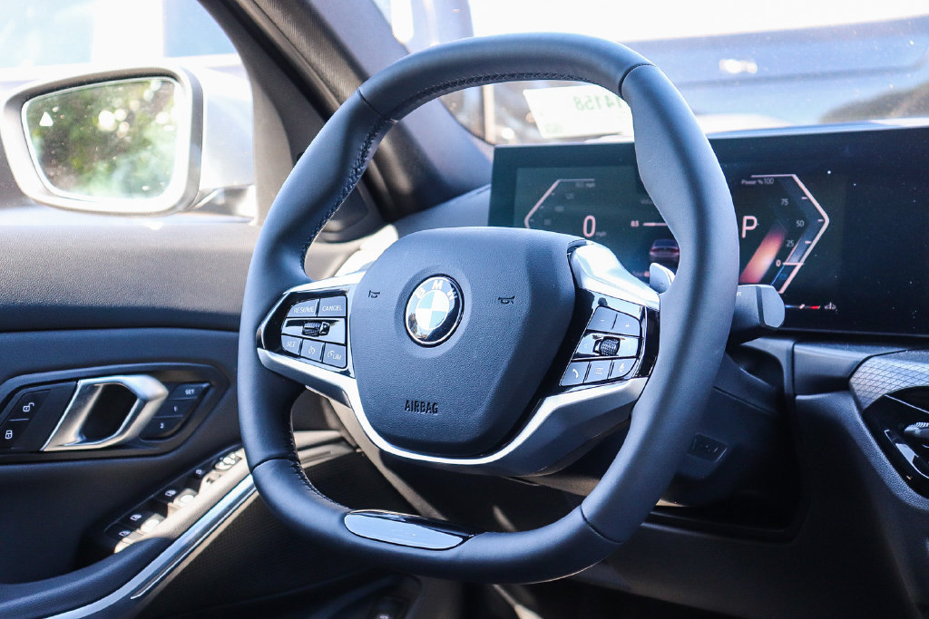 Used 2026 BMW 330i Sedan RWD image 15
