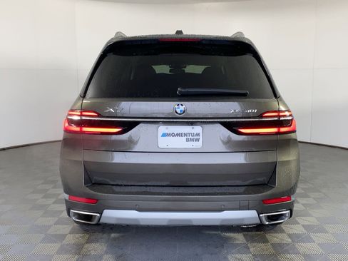 Certified 2023 BMW X7 xDrive40i w/ Climate Comfort Package image 8