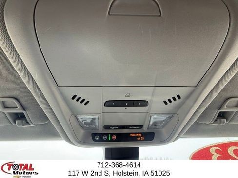 Used 2023 Chevrolet Equinox Premier image 28