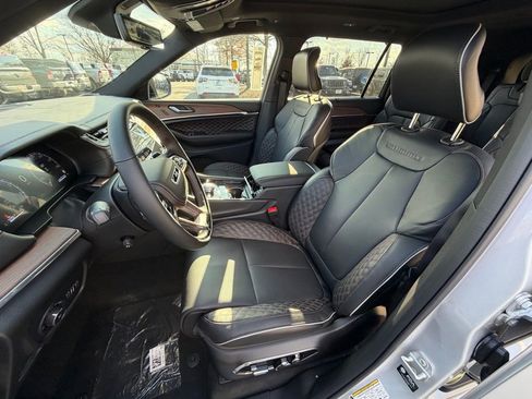 New 2025 Jeep Grand Cherokee L Summit image 16