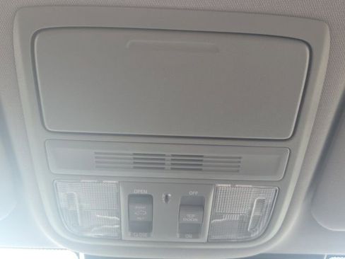 Used 2019 Honda CR-V EX image 29