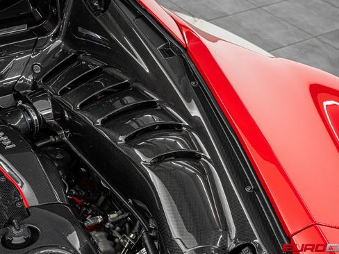 Used 2019 Ferrari 488 Pista Coupe RWD image 27
