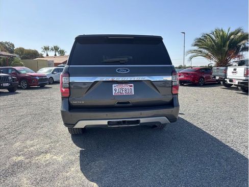 Used 2018 Ford Expedition Limited w/ Equipment Group 301A AWD/4WD image 6