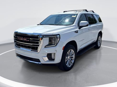 Used 2023 GMC Yukon SLT w/ SLT Premium Package AWD/4WD image 3