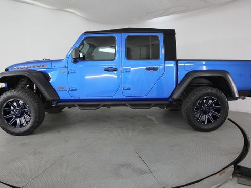 Used 2021 Jeep Gladiator Mojave AWD/4WD image 4