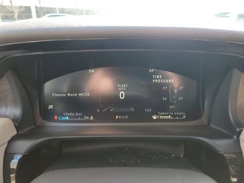 Certified 2024 Lincoln Aviator Reserve w/ Elements Package Plus image 33