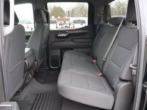 Used 2023 Chevrolet Silverado 1500 RST w/ Z71 Off-Road Package AWD/4WD image 18