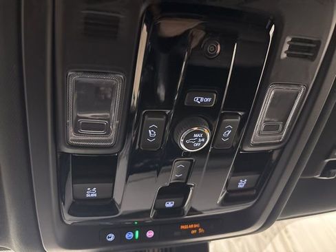 New 2026 Chevrolet Suburban High Country w/ Sun And Tow Package image 27