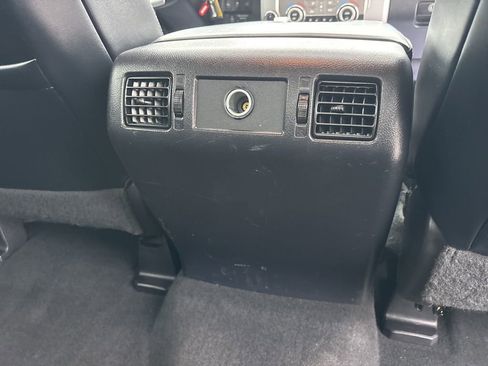 Used 2017 Toyota Tundra Platinum AWD/4WD image 28