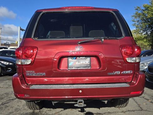 Used 2007 Toyota Sequoia SR5 image 8