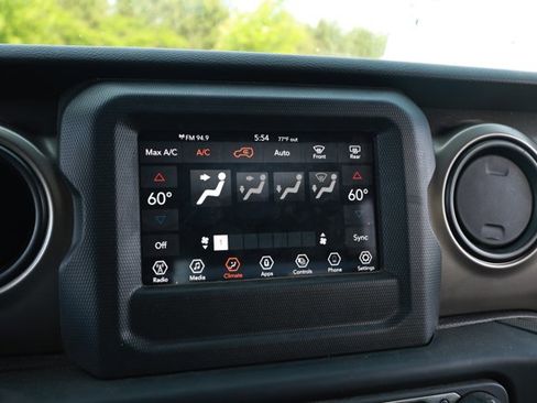 Used 2021 Jeep Wrangler Unlimited Sport AWD/4WD image 8
