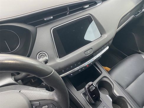 Used 2023 Cadillac XT4 Sport w/ Enhanced Visibility Package image 10