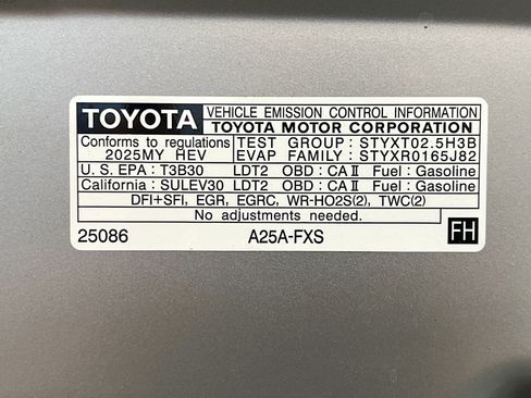 Used 2025 Toyota RAV4 Limited w/ Weather Package AWD/4WD image 23