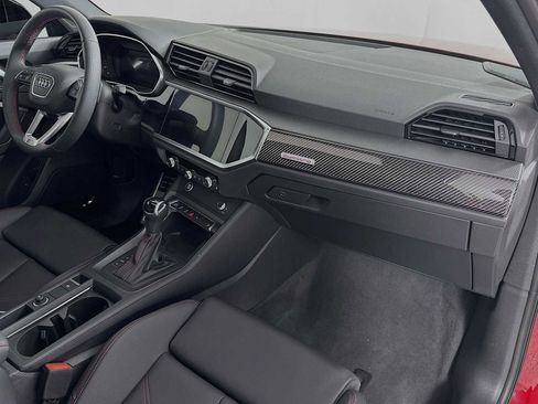 Certified 2025 Audi Q3 2.0T Premium Plus w/ Premium Plus Package image 28