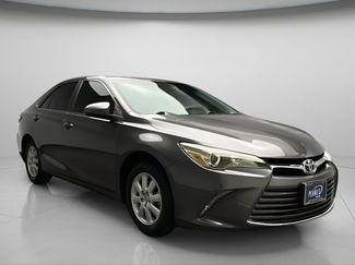 Used 2016 Toyota Camry LE video 1