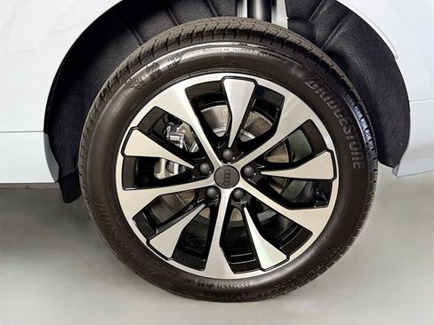 New 2026 Audi Q3 quattro 2.0T image 33