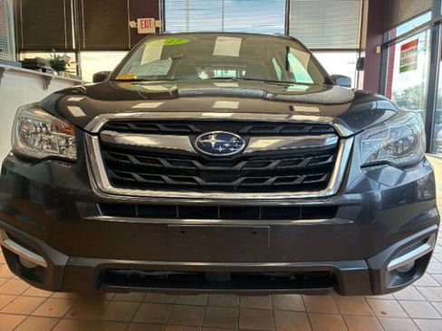 Used 2017 Subaru Forester 2.5i Limited image 4