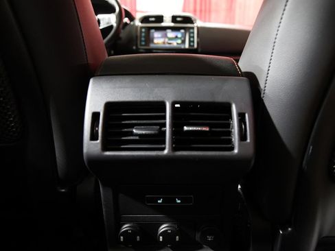 Used 2018 Jaguar F-PACE Prestige AWD/4WD image 15