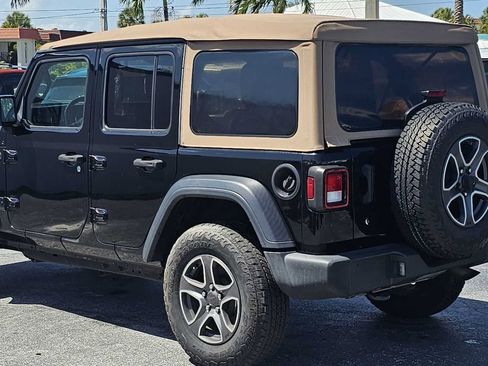 Used 2020 Jeep Wrangler Unlimited Sport AWD/4WD image 3