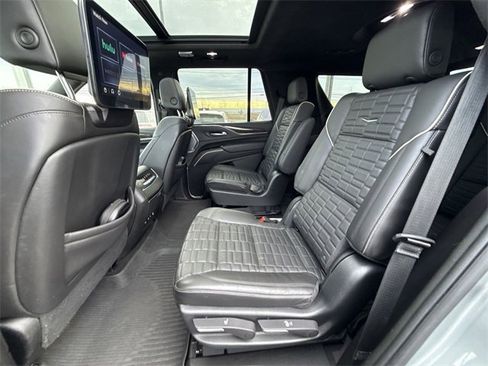 Certified 2023 Cadillac Escalade Premium Luxury Platinum image 26