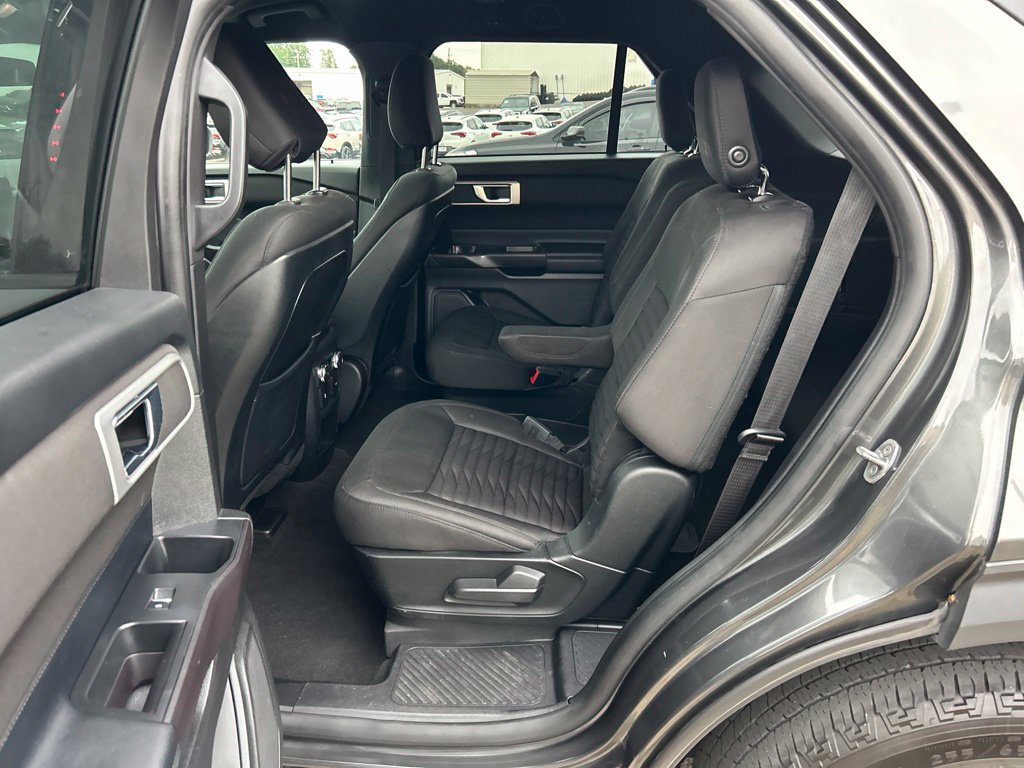 Used 2020 Ford Explorer XLT AWD/4WD image 9