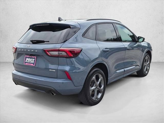 Certified 2024 Ford Escape ST-Line w/ Tech Pack #1 AWD/4WD image 5