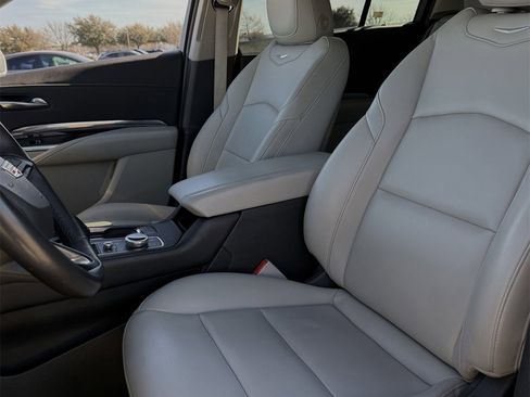 Used 2019 Cadillac XT4 Luxury image 22