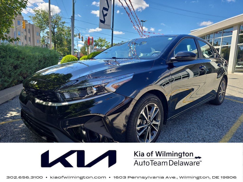 Used 2023 Kia Forte LXS FWD image 1