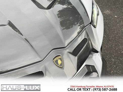 Used 2021 Lamborghini Urus AWD/4WD image 4