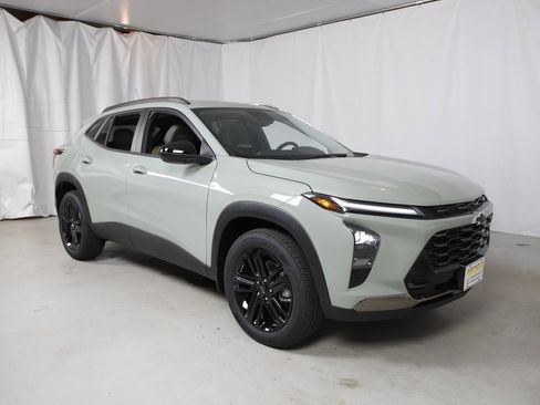 New 2026 Chevrolet Trax ACTIV image 1