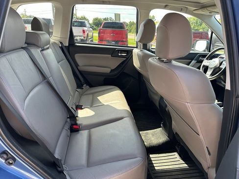 Used 2015 Subaru Forester 2.5i Limited AWD/4WD image 7