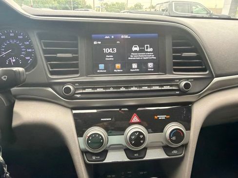 Used 2019 Hyundai Elantra SEL FWD image 43