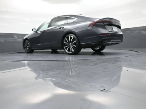 Used 2025 Honda Accord Touring image 31