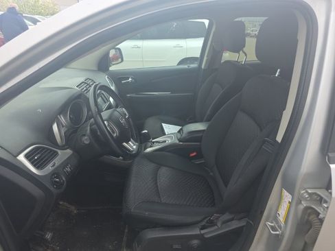 Used 2011 Dodge Journey Mainstreet w/ Popular Equipment Group AWD/4WD image 8