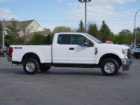 Used 2020 Ford F250 XL w/ Power Equipment Group AWD/4WD image 2