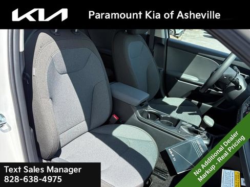 New 2026 Kia K4 FWD image 18
