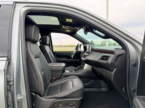Certified 2023 Chevrolet Suburban Premier AWD/4WD image 10