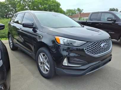 Used 2024 Ford Edge SEL w/ Convenience Package