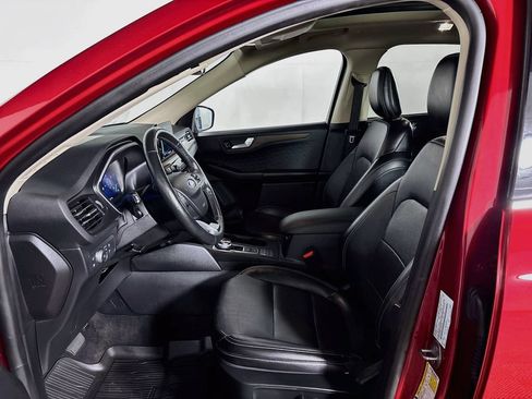 Used 2020 Ford Escape Titanium AWD/4WD image 11