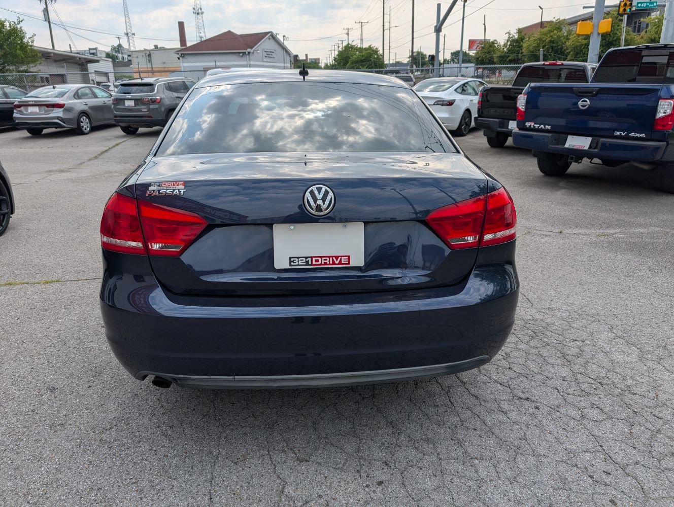 Used 2014 Volkswagen Passat 2.5 S FWD image 7