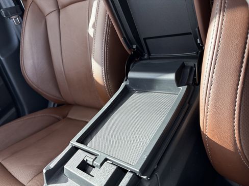 Used 2025 Subaru Outback Touring XT image 28