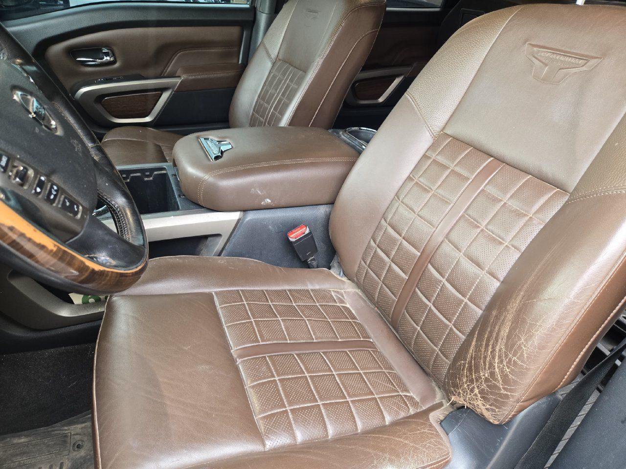 Used 2021 Nissan Titan Platinum Reserve w/ Moonroof Package AWD/4WD image 18