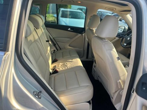 Used 2010 Volkswagen Tiguan Wolfsburg Edition image 16