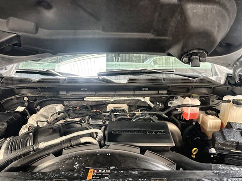 Used 2025 GMC Sierra 3500 SLE w/ SLE Value Package image 34