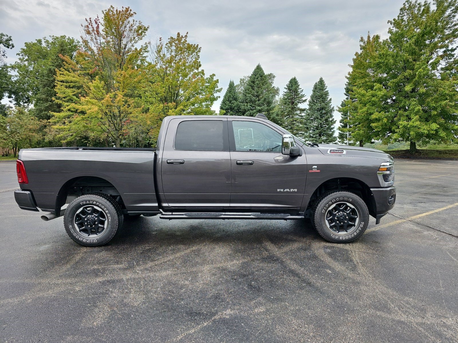 Used 2025 RAM 2500 Laramie AWD/4WD image 7