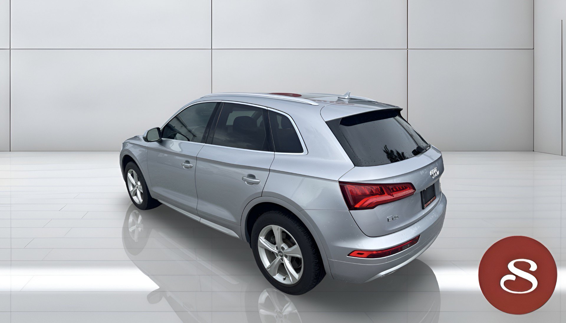Used 2020 Audi Q5 2.0T Premium w/ Convenience Package AWD/4WD image 2