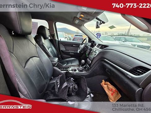 Used 2015 Chevrolet Traverse LT image 31