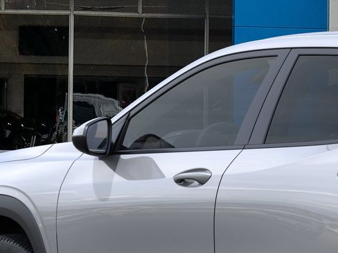 New 2026 Chevrolet Trax LS w/ LS Convenience Package image 36