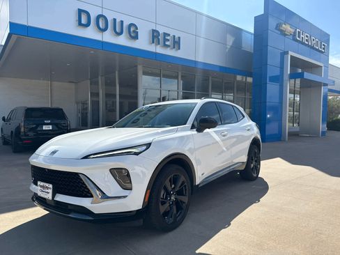 Used 2024 Buick Envision Sport Touring image 1