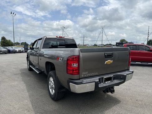 Used 2013 Chevrolet Silverado 2500 LT w/ Interior Plus Package AWD/4WD image 4